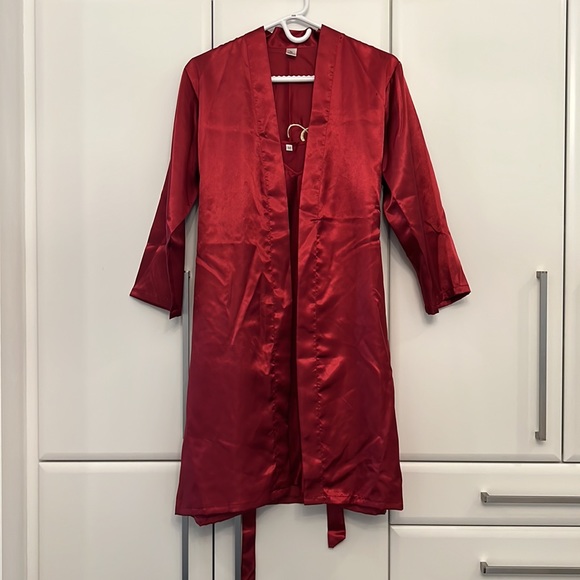 Bride Two-piece Silk Nightie and Robe - Red - Picture 10 of 12